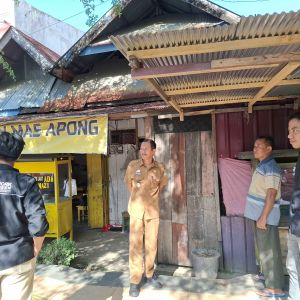 MELAKUKAN PEMANTAUAN PENGUKURAN TANAH WARGA KEL. LAGALIGO OLEH BPN PERTANAHAN KOTA PALOPO